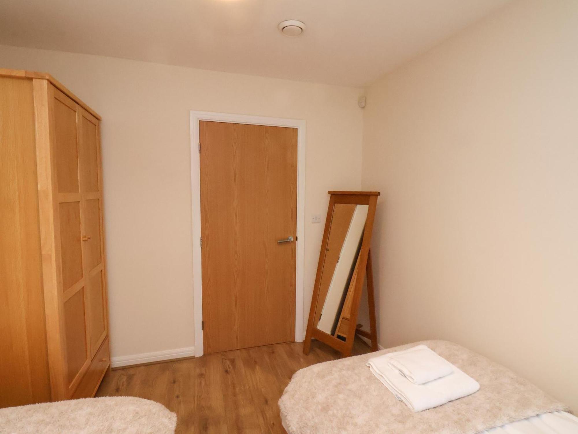 Cadliam Apartment Whitby Exterior photo